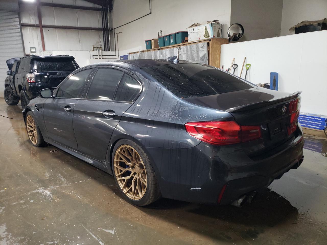 Image 2 of 2018 BMW M5  2018 with VIN WBSJF0C59JB282681