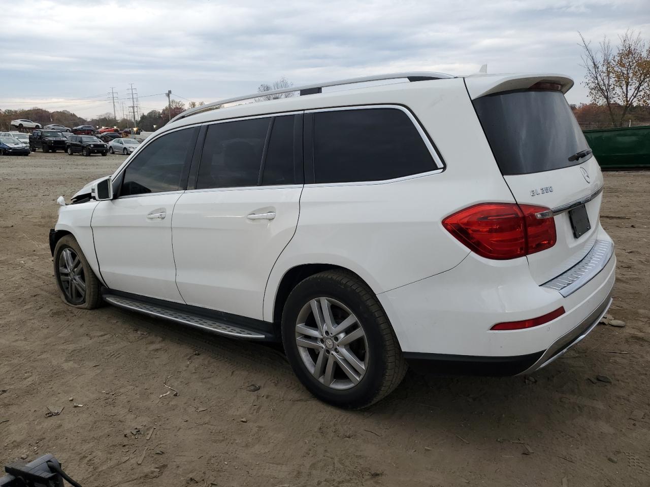 Obraz 2 z 2015 MERCEDES-BENZ GL 350 BLUETEC 2015 z VIN 4JGDF2EEXFA609255