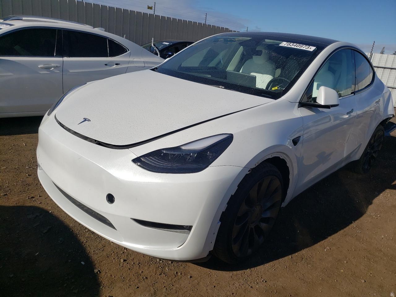 Obraz 1 z 2023 TESLA MODEL Y  2023 z VIN 7SAYGDEFXPF861106