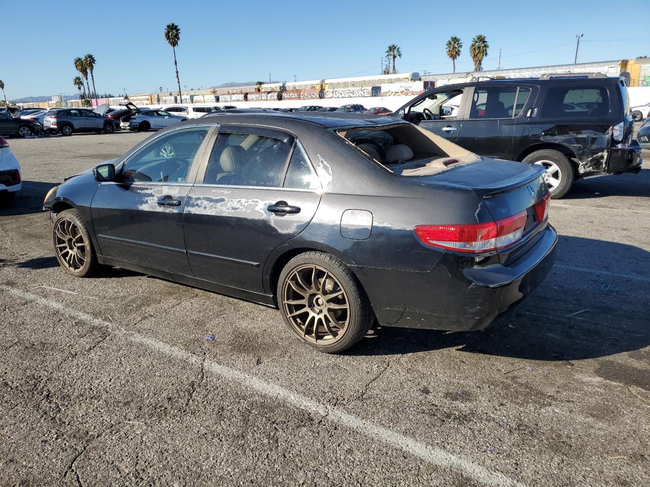 Изображение 2 2003 HONDA ACCORD EX 2003 с VIN 1HGCM66513A020751