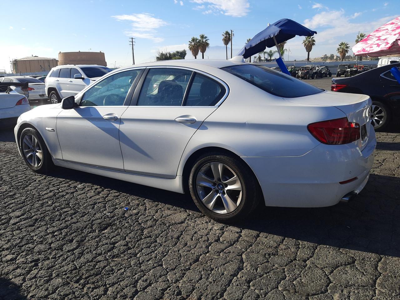Image 2 of 2013 BMW 528 I 2013 with VIN WBAXG5C55DDY37739