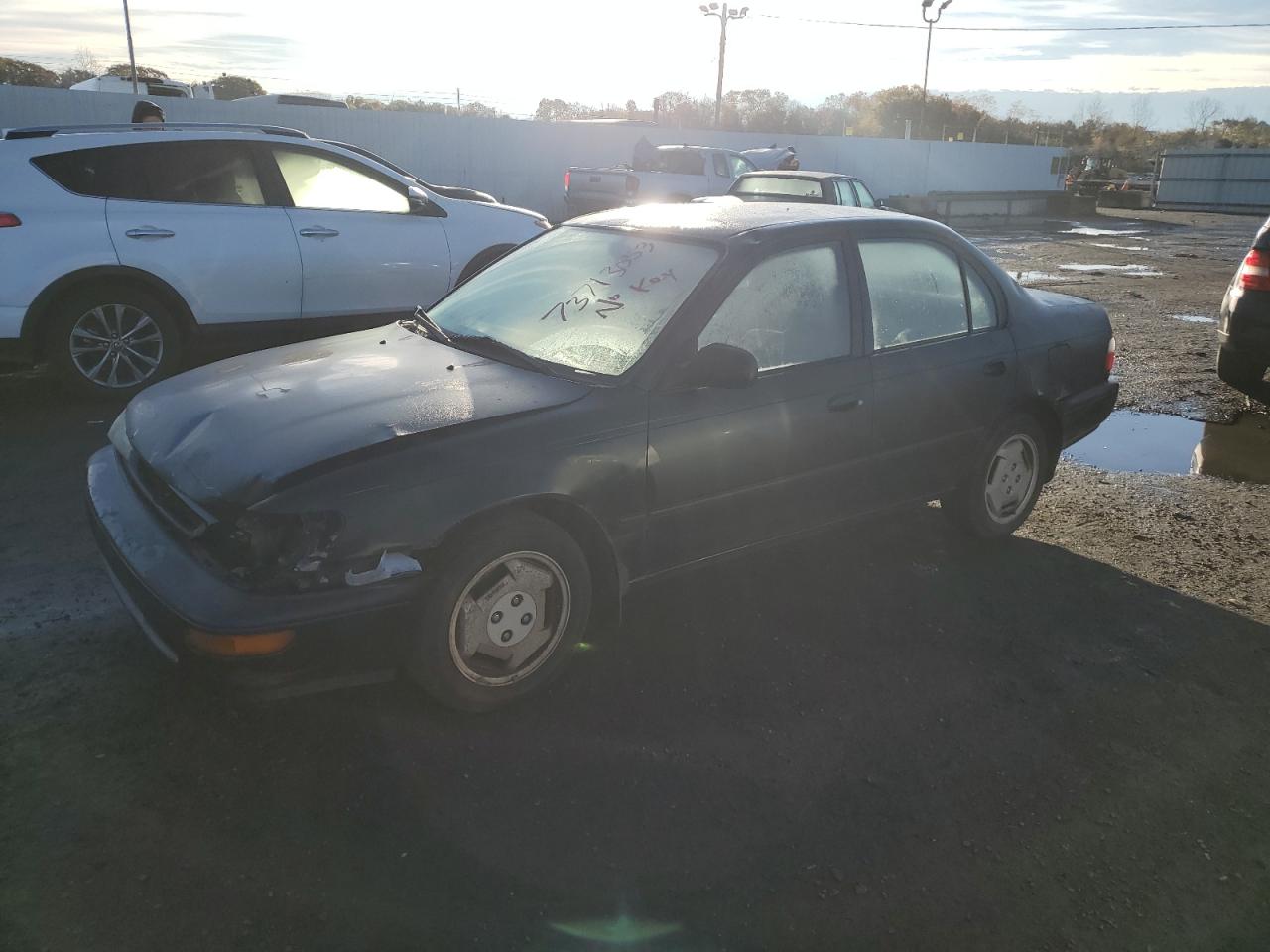 Image 1 of 1997 TOYOTA COROLLA BASE 1997 with VIN 2T1BA02E1VC176051