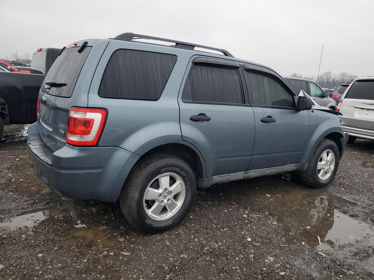 Изображение 3 2012 FORD ESCAPE XLT 2012 с VIN 1FMCU9DG3CKA67242