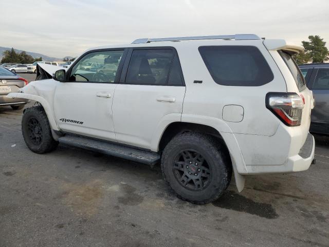 Изображение 2 2016 TOYOTA 4RUNNER SR5/SR5 PREMIUM 2016 с VIN JTEBU5JR4G5299623