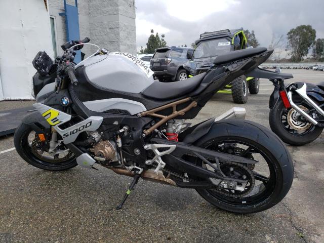 Obraz 3 z 2022 BMW S 1000 R 2022 z VIN WB10E5301N6F50886