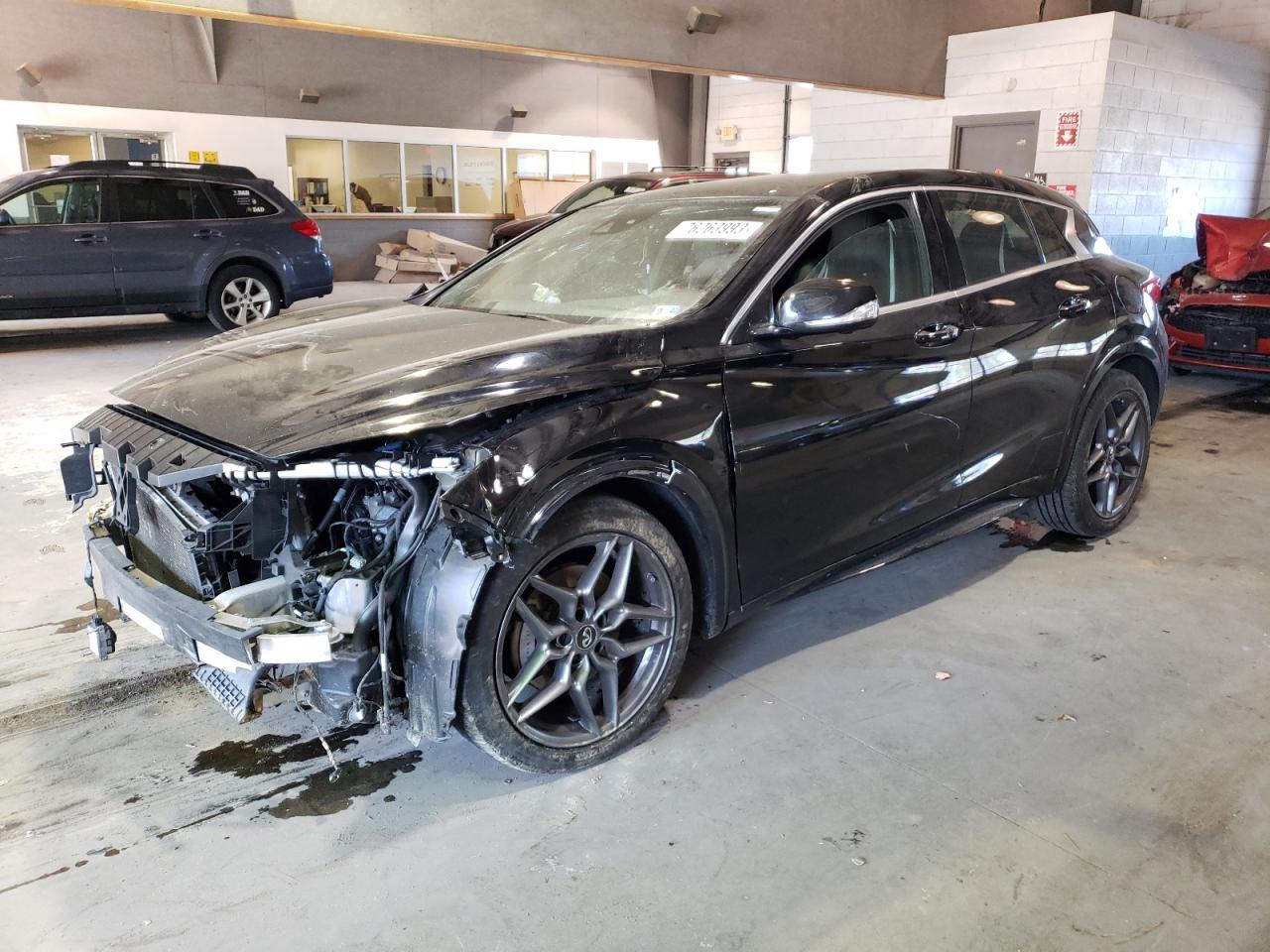 Obraz 1 z 2017 INFINITI QX30 BASE 2017 z VIN SJKCH5CP6HA026584