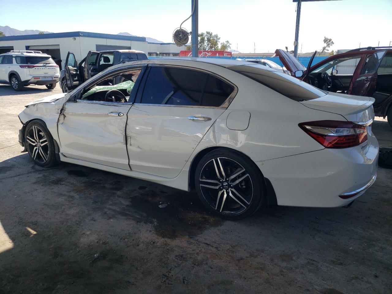 Obraz 2 z 2017 HONDA ACCORD SPORT SPECIAL EDITION 2017 z VIN 1HGCR2F11HA170339