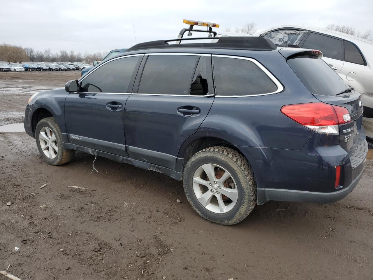 Изображение 2 2013 SUBARU OUTBACK 2.5I LIMITED 2013 с VIN 4S4BRBKC6D3245063