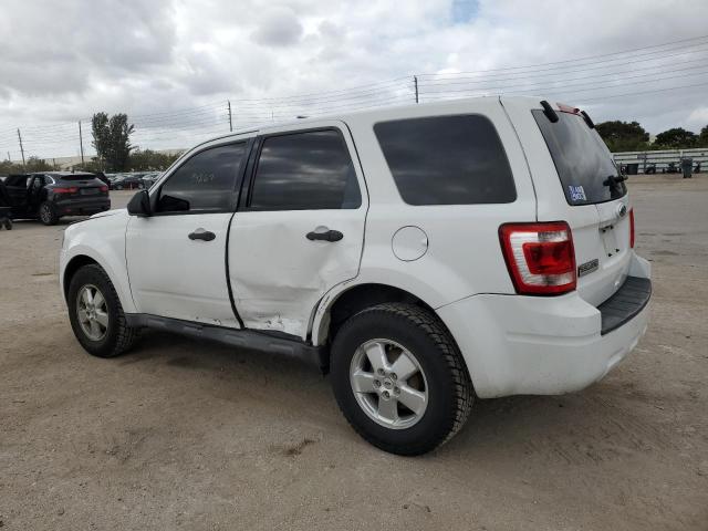 Obraz 2 z 2011 FORD ESCAPE XLS 2011 z VIN 1FMCU0C72BKA15967