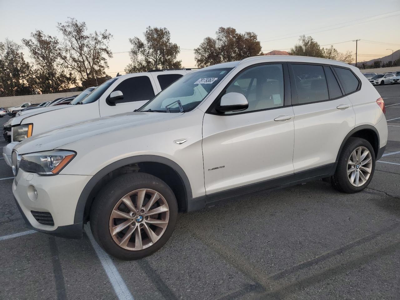 Obraz 1 z 2015 BMW X3 SDRIVE28I 2015 z VIN 5UXWZ7C50F0F75967