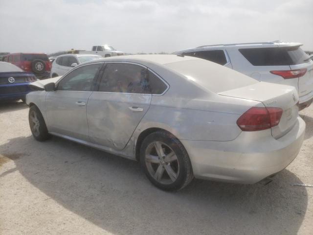 Image 2 of 2013 VOLKSWAGEN PASSAT SE 2013 with VIN 1VWBH7A38DC132072