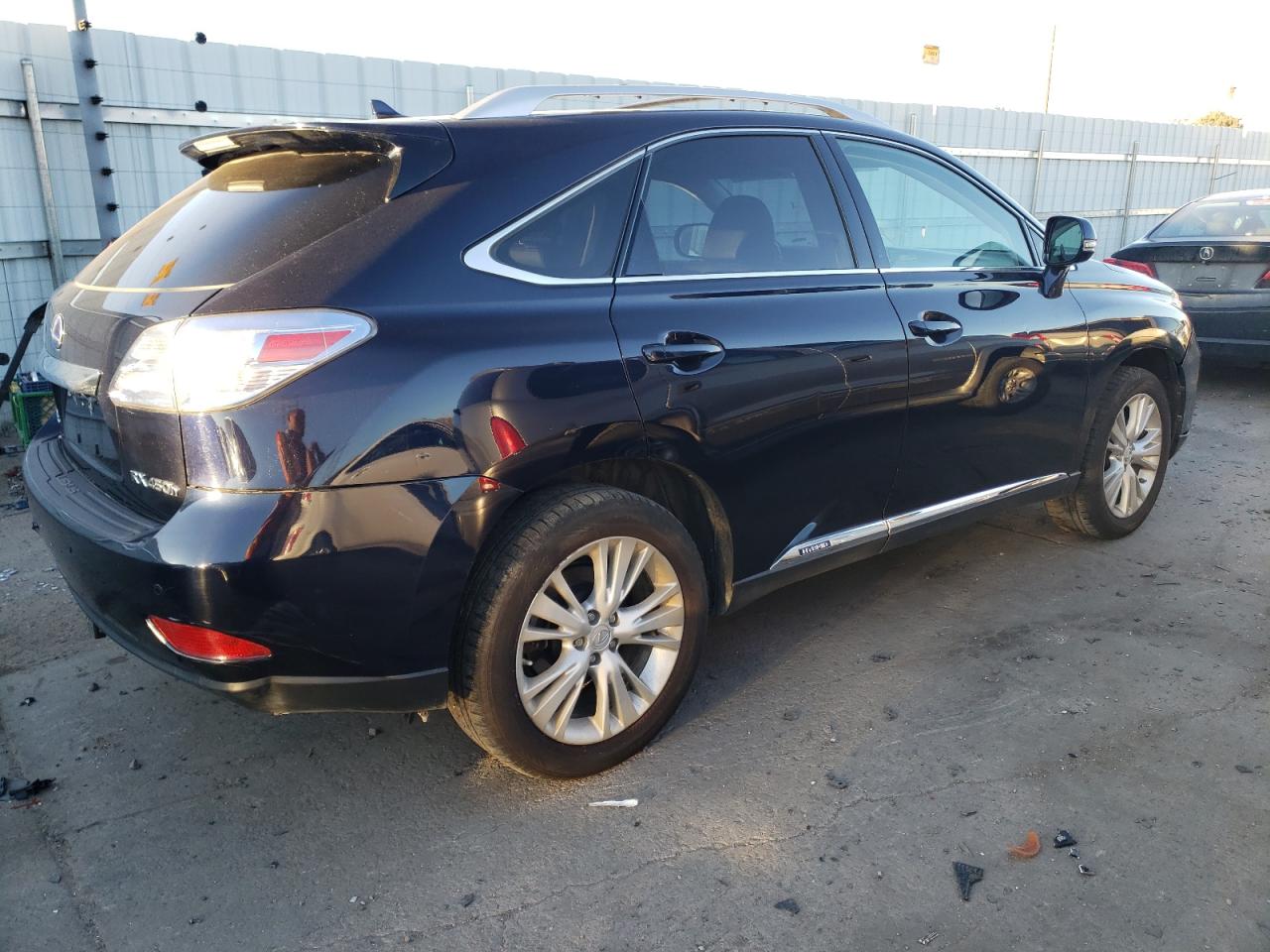 Obraz 3 z 2010 LEXUS RX 450 2010 z VIN JTJBC1BA5A2031338