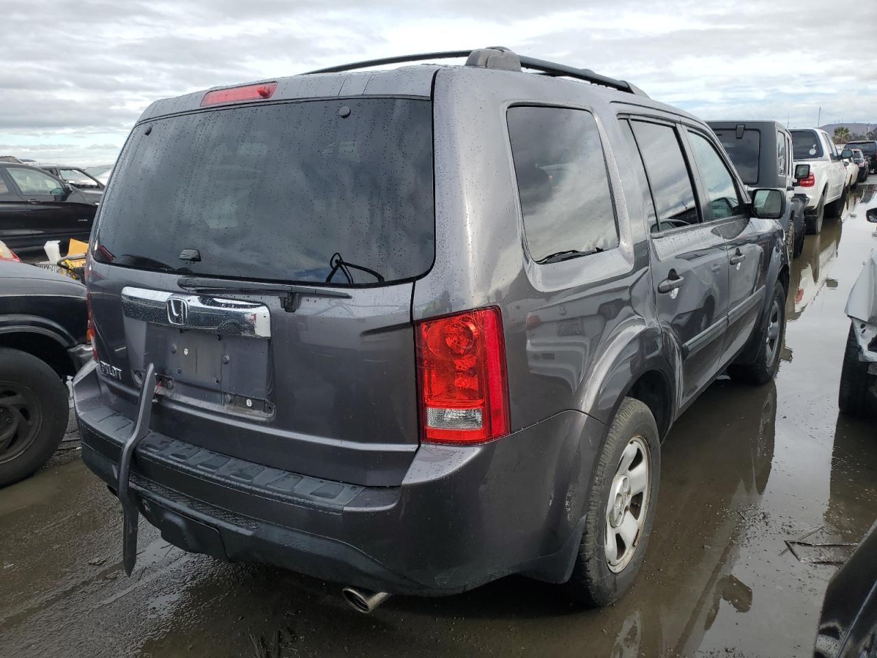 Obraz 3 z 2015 HONDA PILOT LX 2015 z VIN 5FNYF3H26FB012804