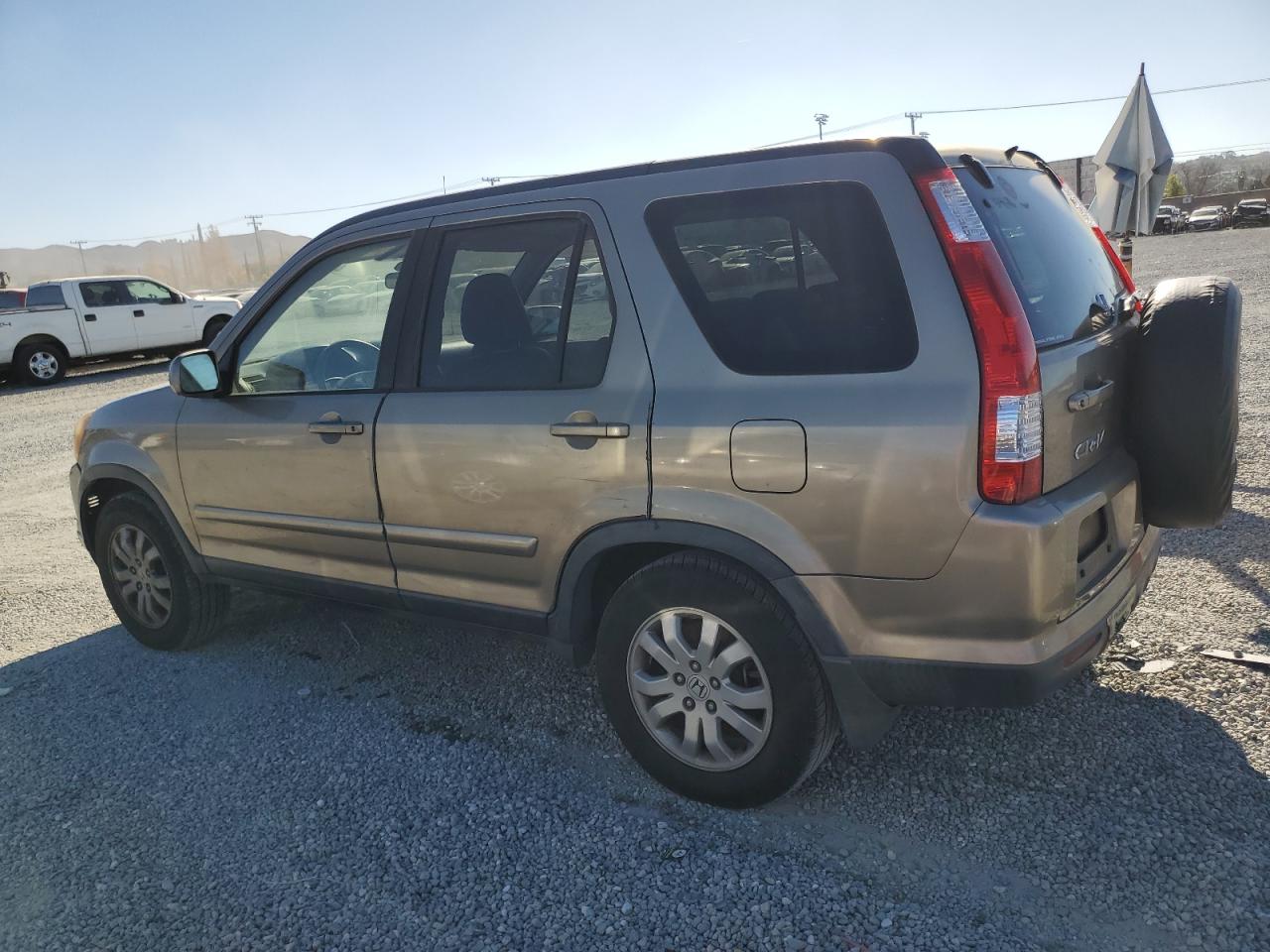 Image 2 of 2005 HONDA CR-V SE 2005 with VIN JHLRD78915C025909