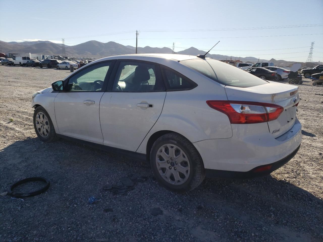 Image 2 of 2012 FORD FOCUS SE 2012 with VIN 1FAHP3F22CL217597