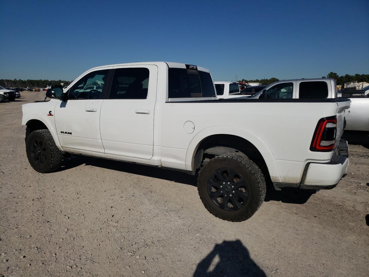 Изображение 2 2021 RAM 2500 LARAMIE 2021 с VIN 3C6UR5FL1MG559541