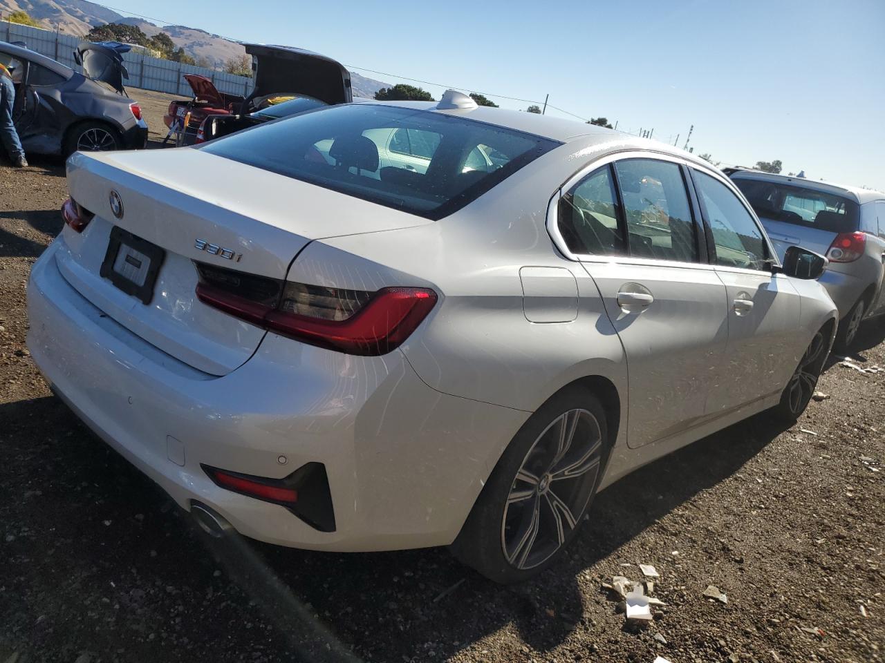 Image 3 of 2020 BMW 330I  2020 with VIN 3MW5R1J02L8B26416