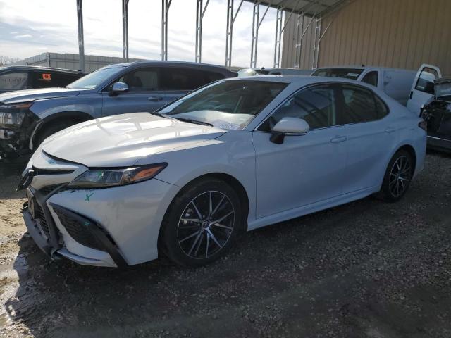 Obraz 1 z 2022 TOYOTA CAMRY SE 2022 z VIN 4T1G11AK8NU003659