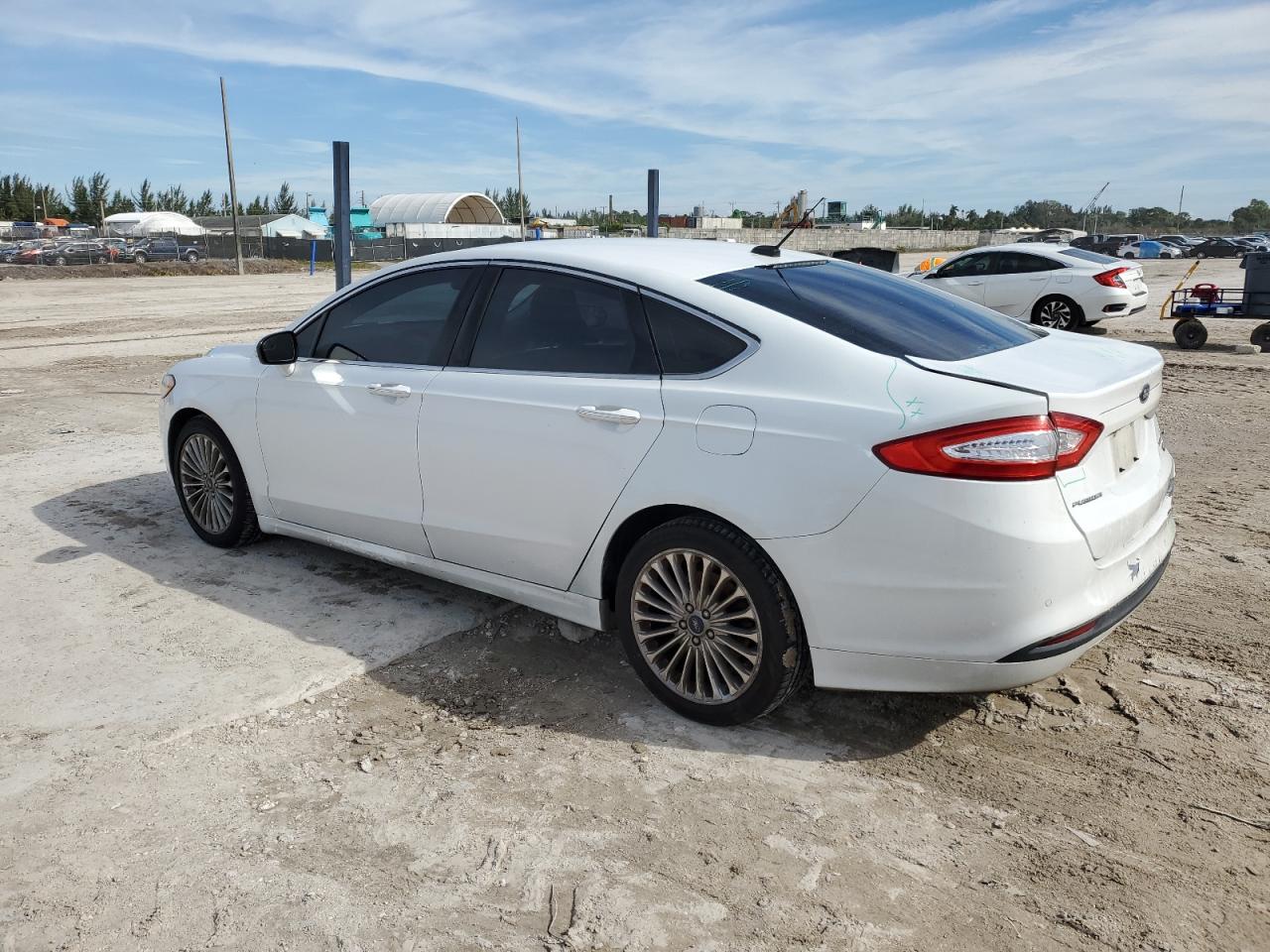 Изображение 2 2016 FORD FUSION TITANIUM 2016 с VIN 3FA6P0K92GR308790