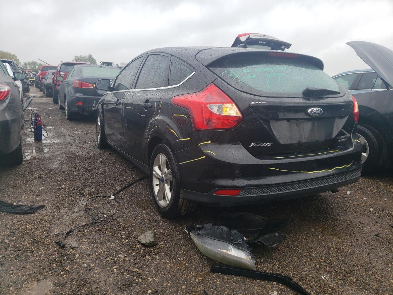Image 2 of 2013 FORD FOCUS TITANIUM 2013 with VIN 1FADP3N27DL352155