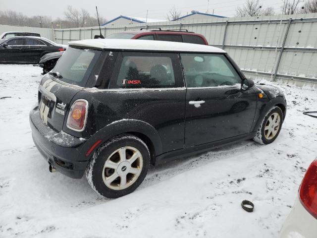Obraz 3 z 2010 Mini Cooper 2010 z VIN WMWMF3C51ATU78739