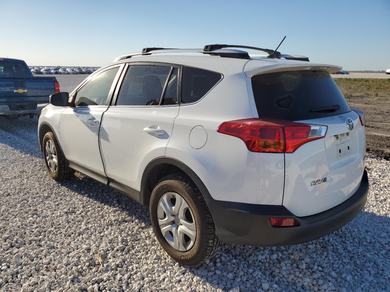 Image 2 of 2015 TOYOTA RAV4 LE 2015 with VIN JTMZFREV1FD077539