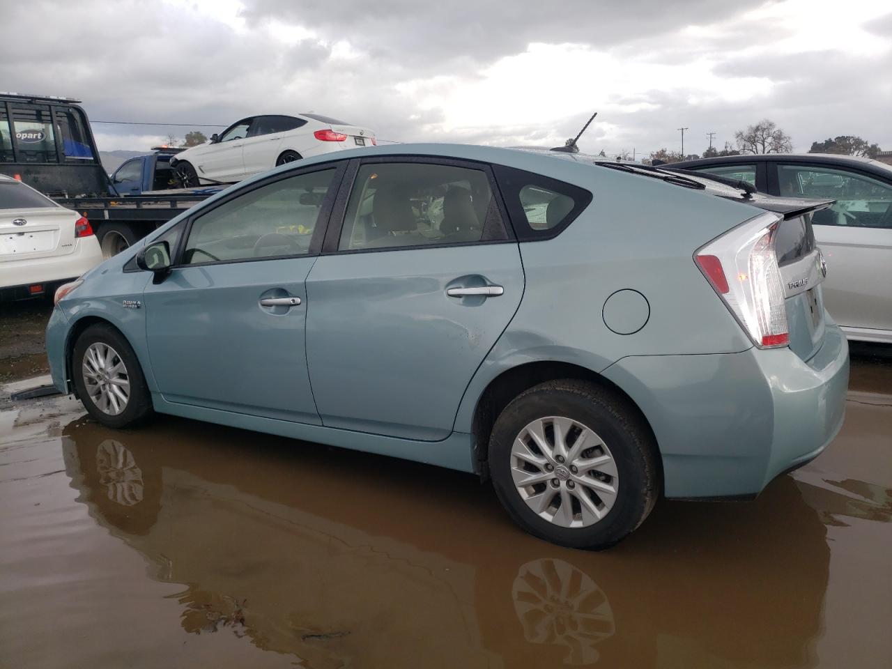 Image 2 of 2012 TOYOTA PRIUS PLUG-IN  2012 with VIN JTDKN3DP1C3025270