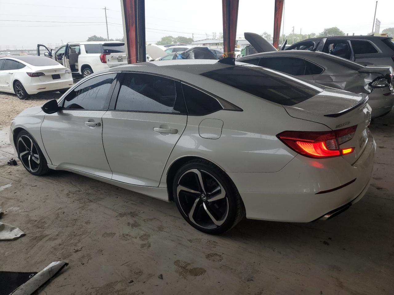 Изображение 2 2021 HONDA ACCORD SPORT SE 2021 с VIN 1HGCV1F44MA053185