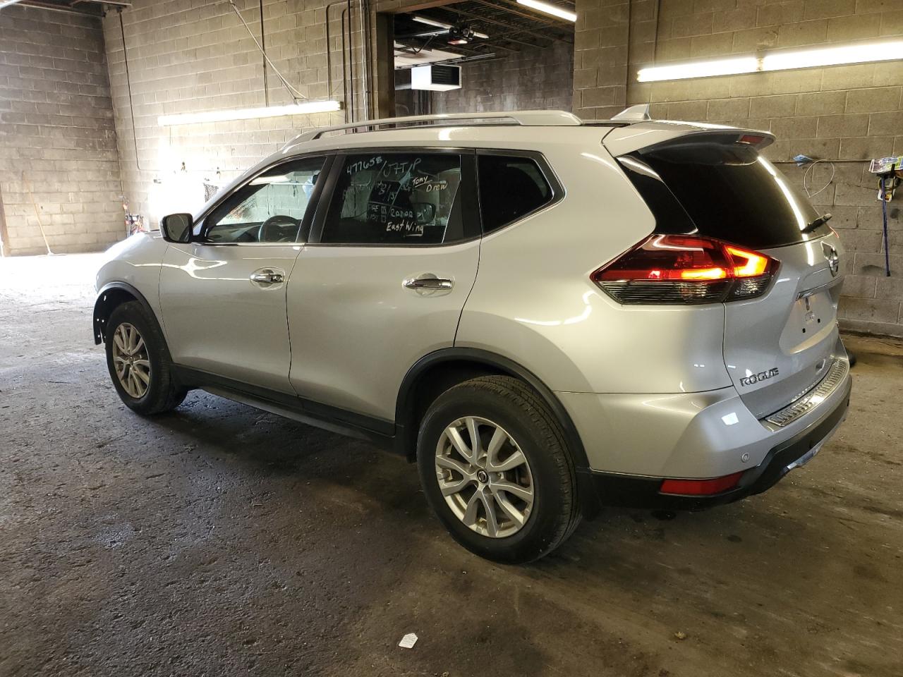 Image 2 of 2020 NISSAN ROGUE S 2020 with VIN KNMAT2MV4LP532313
