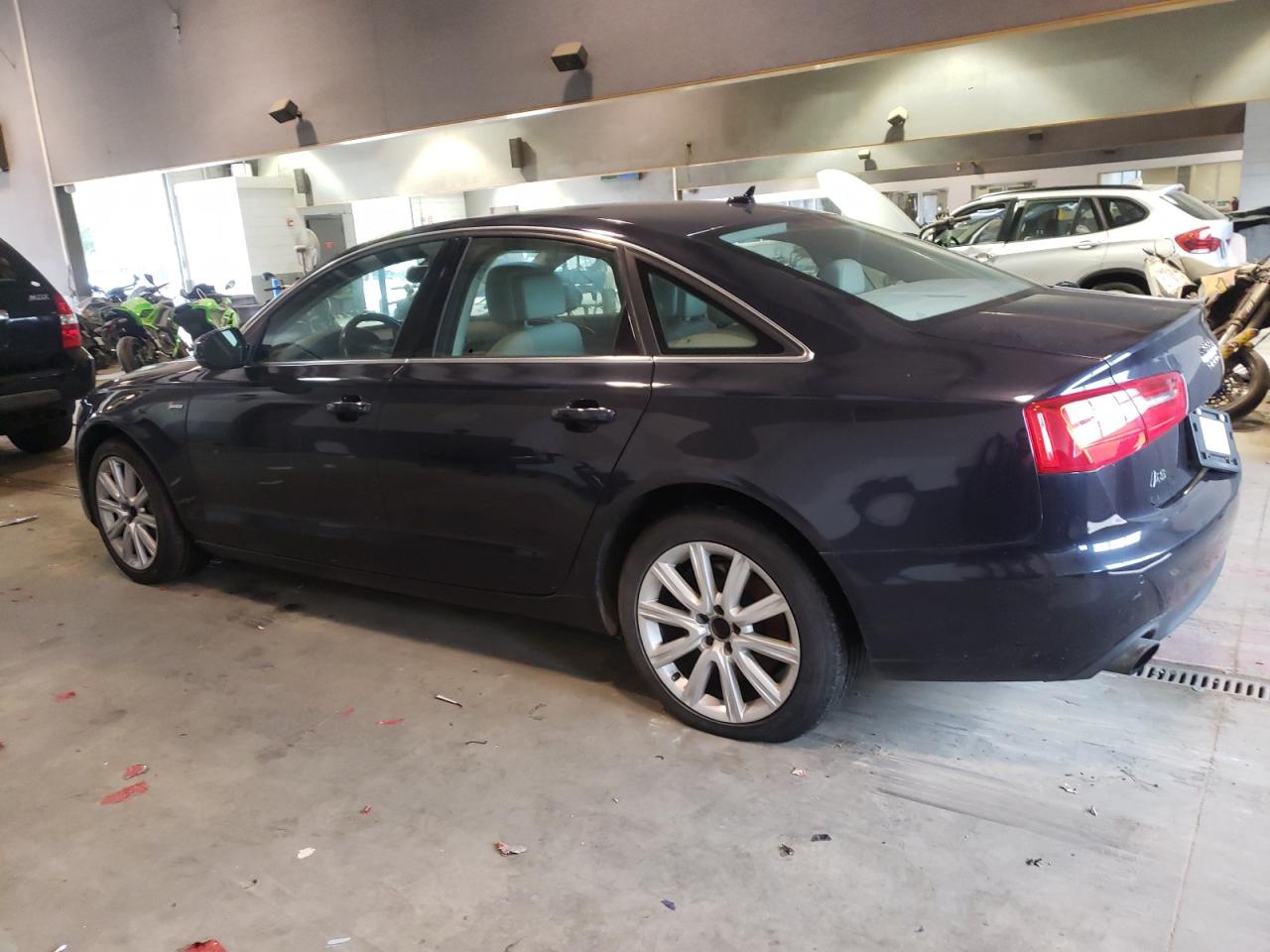 Изображение 2 2013 AUDI A6 PREMIUM PLUS 2013 с VIN WAUGGAFC5DN032465