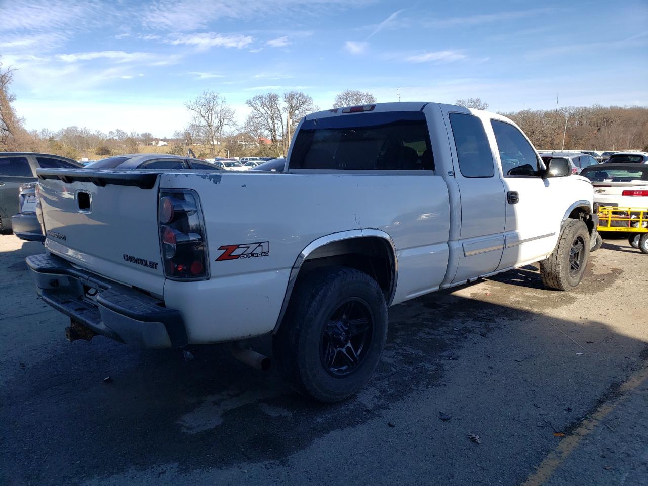 Image 3 of 2003 CHEVROLET SILVERADO K1500 2003 with VIN 2GCEK19T431114045