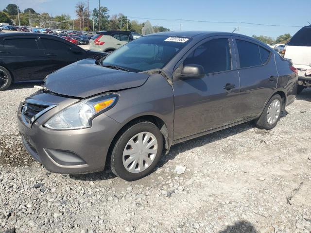 Obraz 1 z 2015 NISSAN VERSA S 2015 z VIN 3N1CN7AP2FL950880