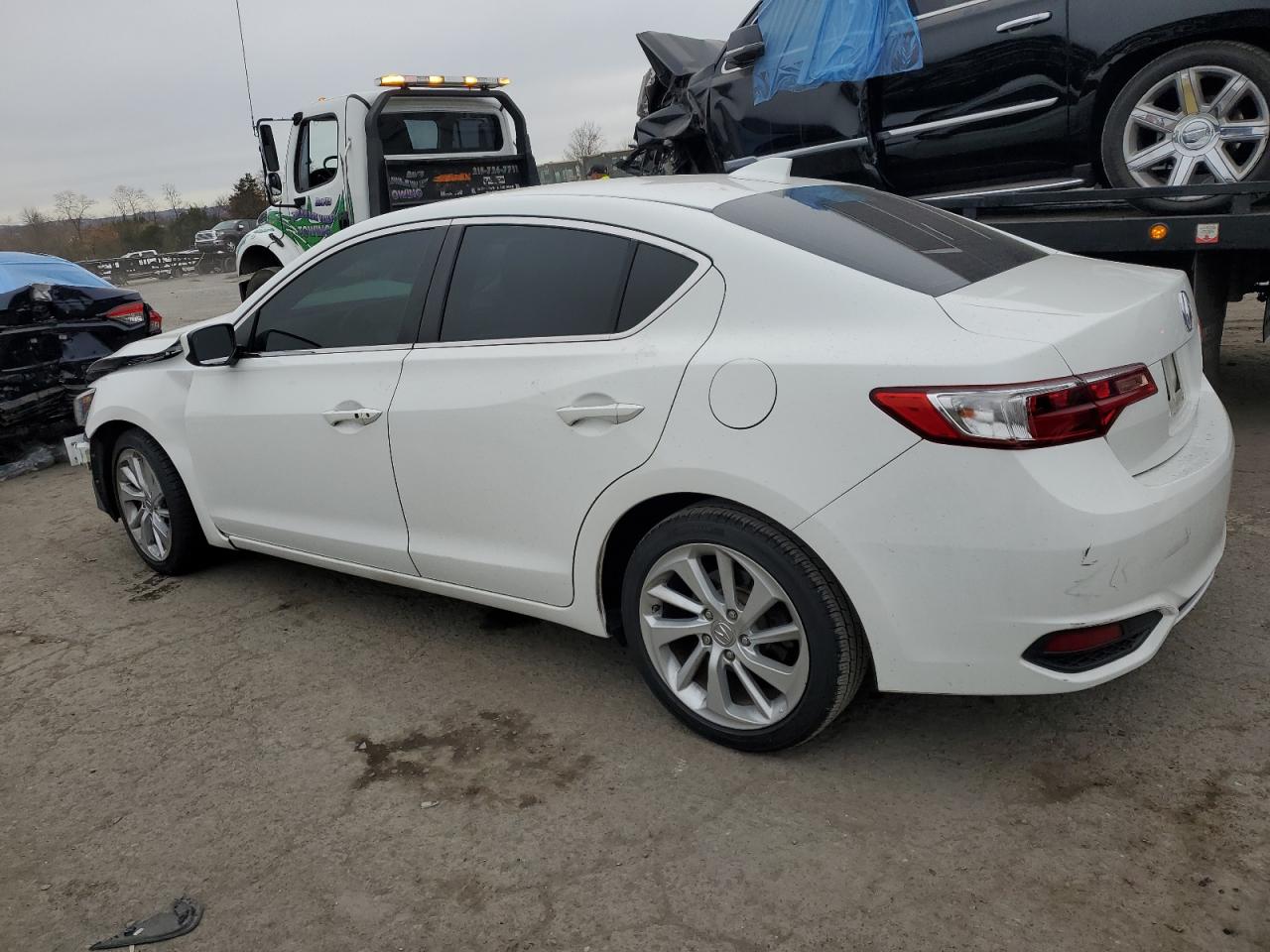 Изображение 2 2017 ACURA ILX PREMIUM 2017 с VIN 19UDE2F72HA005887