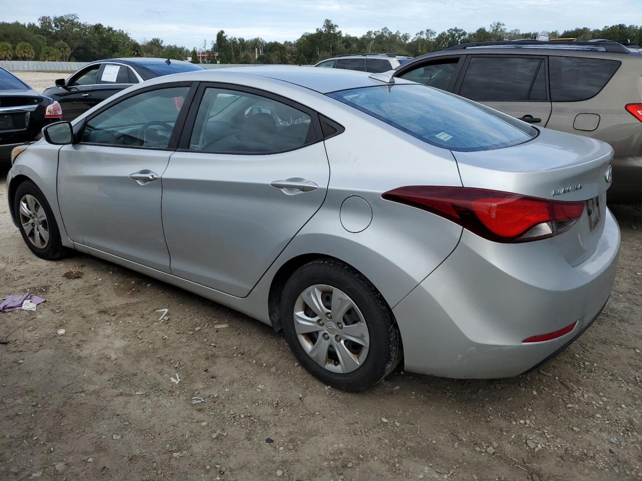 Изображение 2 2016 HYUNDAI ELANTRA SE 2016 с VIN 5NPDH4AE6GH751404