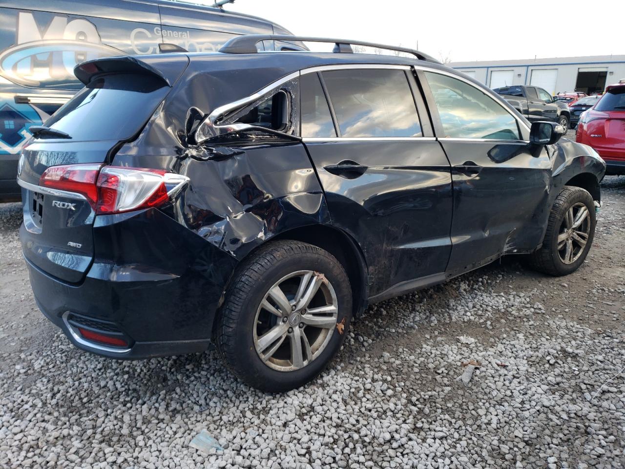Obraz 3 z 2017 ACURA RDX TECHNOLOGY 2017 z VIN 5J8TB4H59HL029961