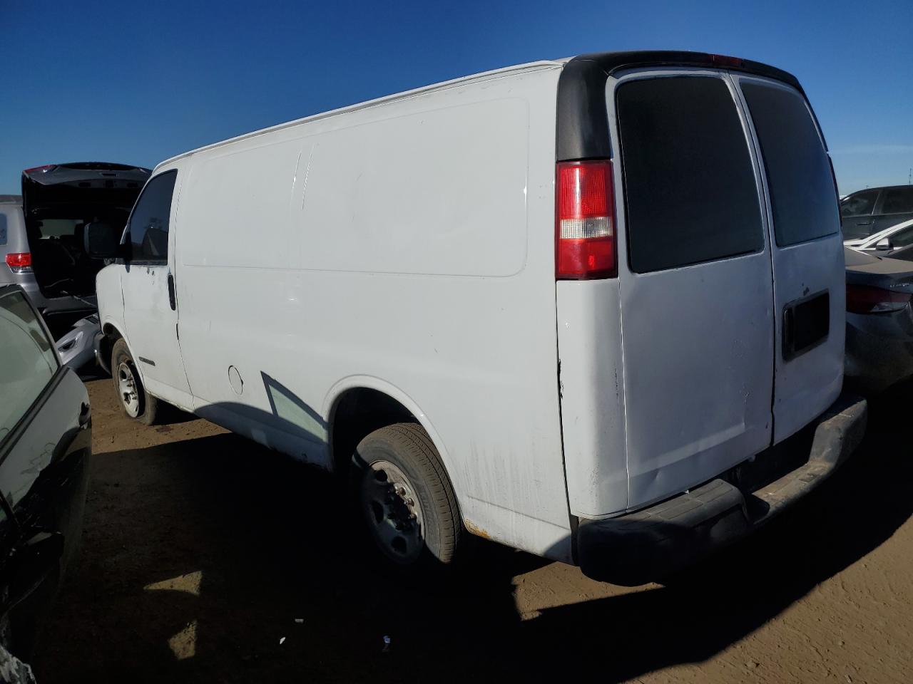 Obraz 2 z 2004 GMC SAVANA G2500 2004 z VIN 1GTGG25U441115802