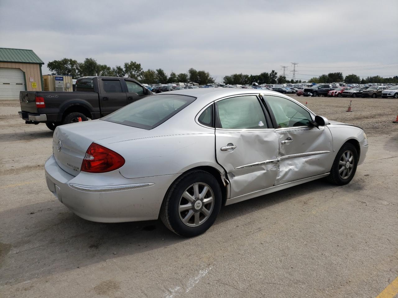 Image 3 of Buick Lacrosse Cxl 2009 with VIN 2G4WD582991250769