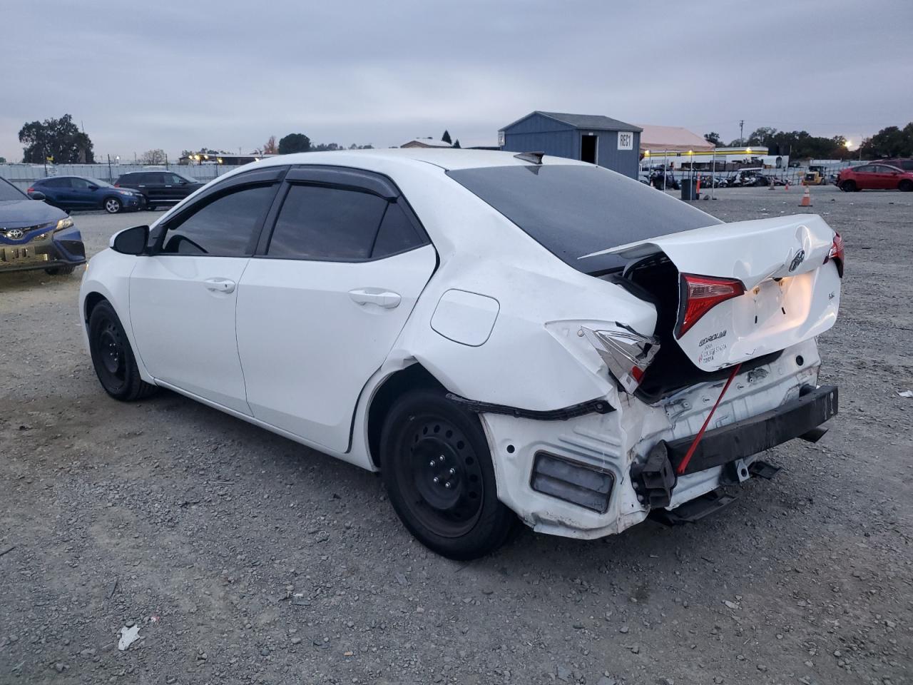 Image 2 of 2019 TOYOTA COROLLA L 2019 with VIN 5YFBURHE5KP908924