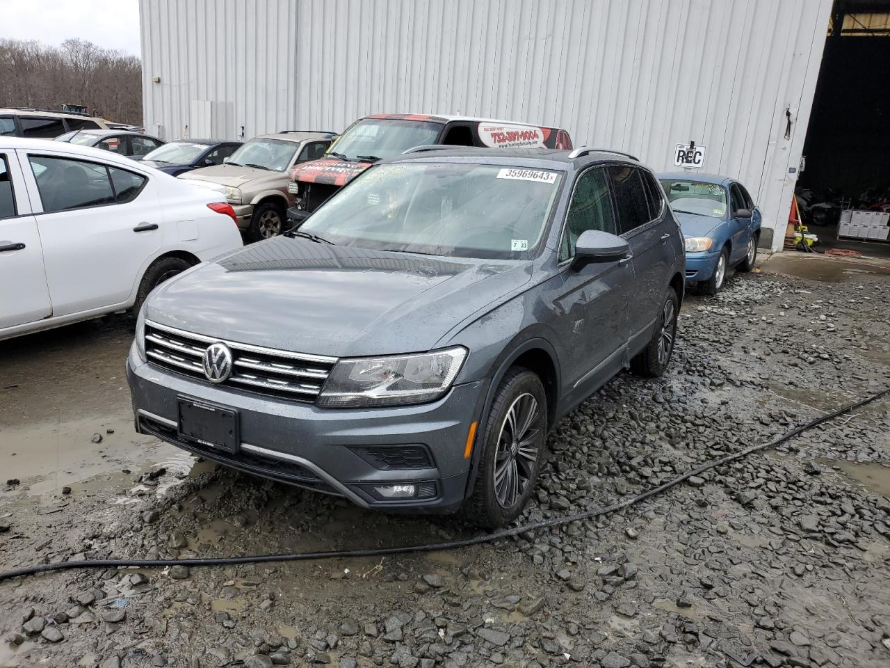 Изображение 1 2018 VOLKSWAGEN TIGUAN SE 2018 с VIN 3VV2B7AXXJM158028
