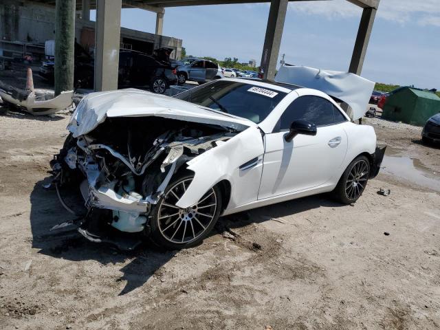 Image 1 of 2019 MERCEDES-BENZ SLC 300 2019 with VIN WDDPK3JA6KF160424