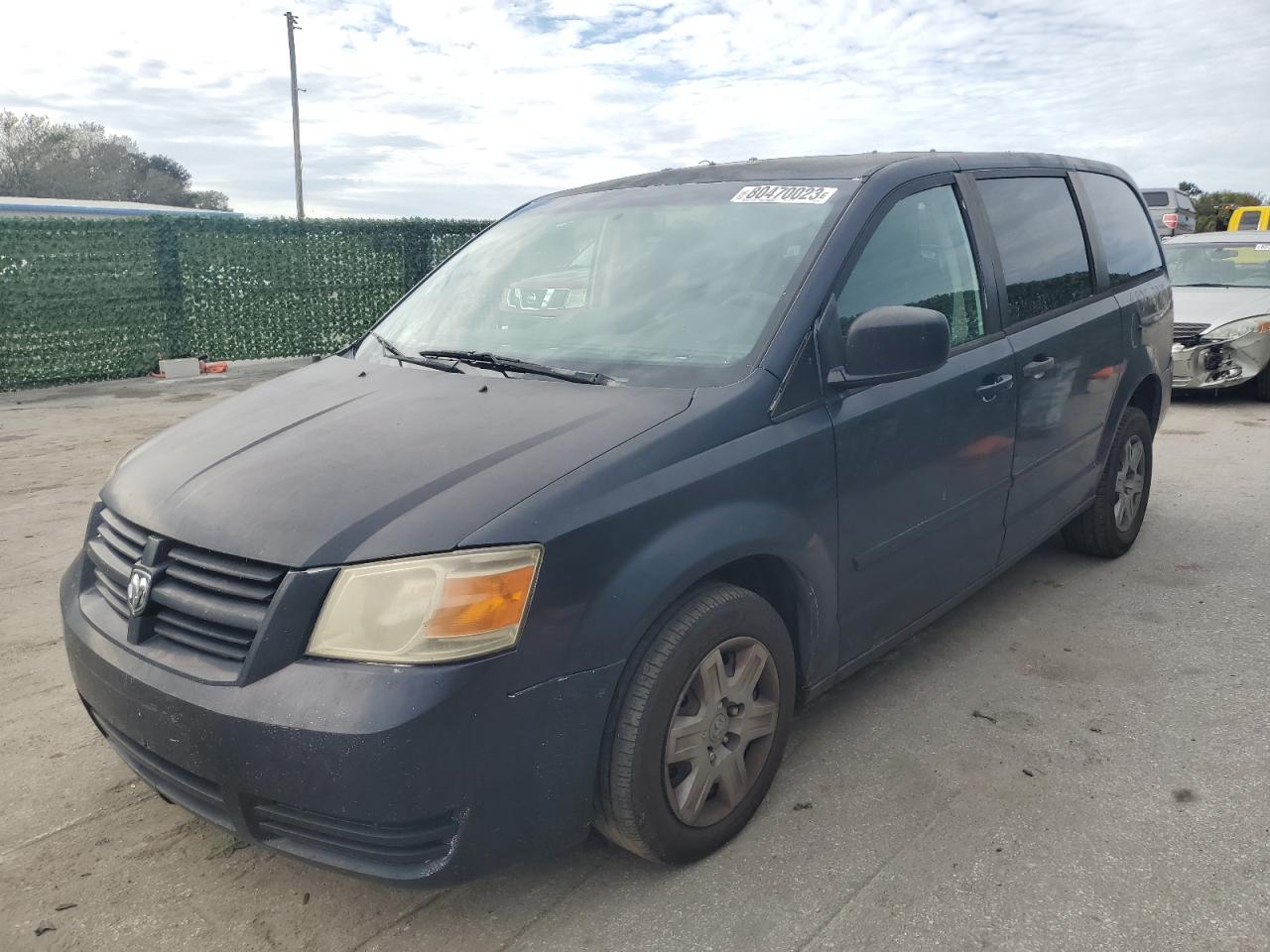 Image 1 of 2008 DODGE GRAND CARAVAN SE 2008 with VIN 2D8HN44HX8R601592