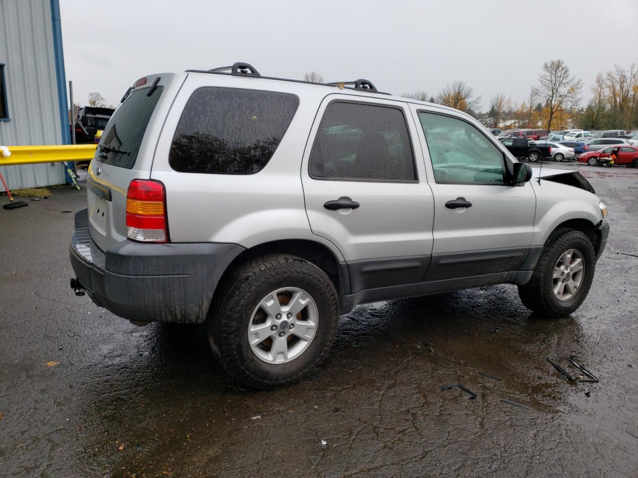 Изображение 3 2005 FORD ESCAPE XLT 2005 с VIN 1FMYU93115KA20720