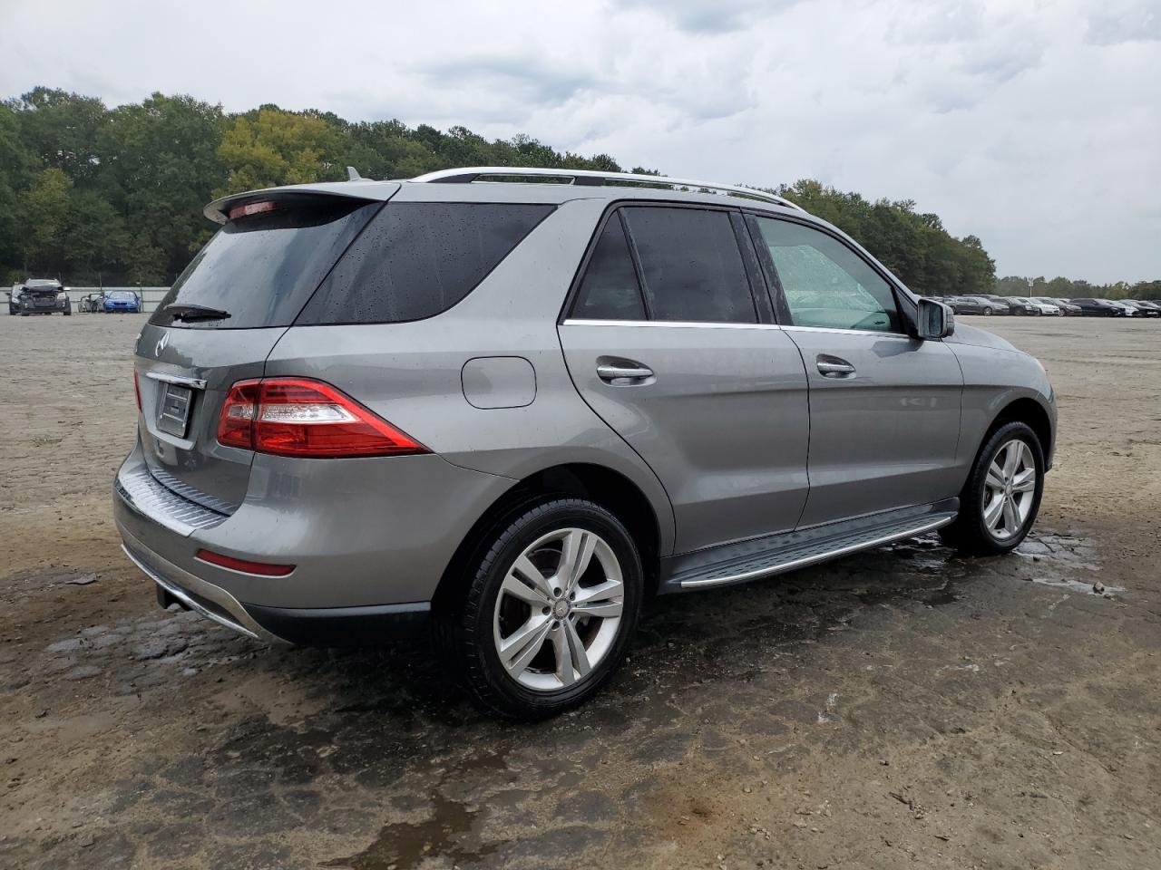 Image 3 of 2015 MERCEDES-BENZ ML 350 2015 with VIN 4JGDA5JBXFA559369