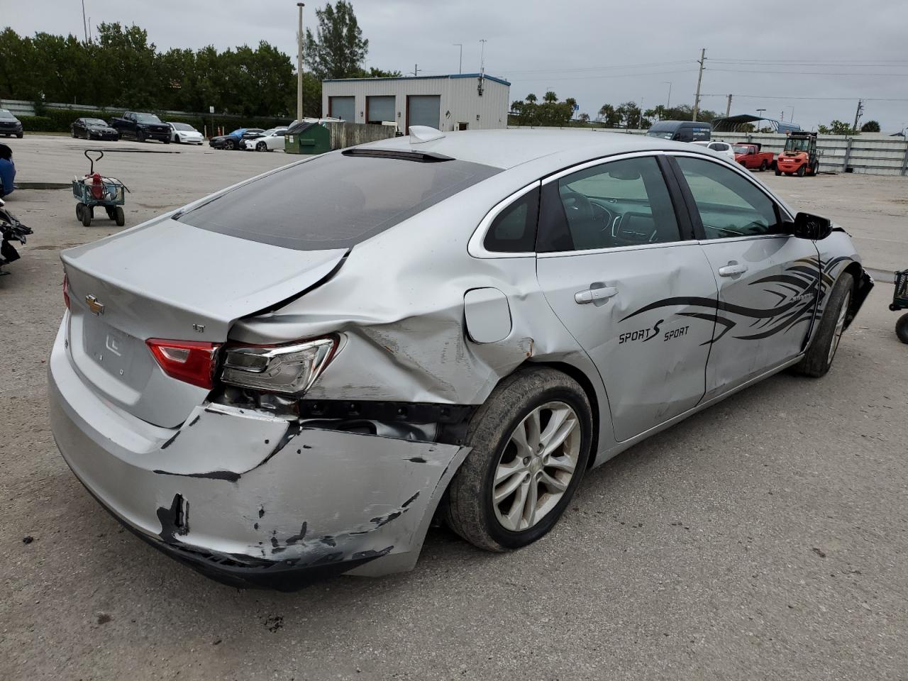 Image 3 of 2016 CHEVROLET MALIBU LT 2016 with VIN 1G1ZE5ST9GF289442