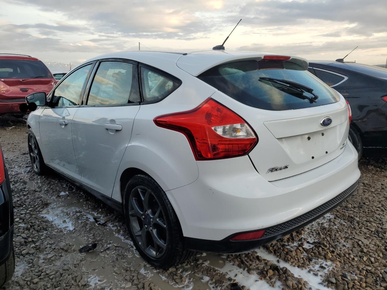 Изображение 2 2013 FORD FOCUS SE 2013 с VIN 1FADP3K21DL268045