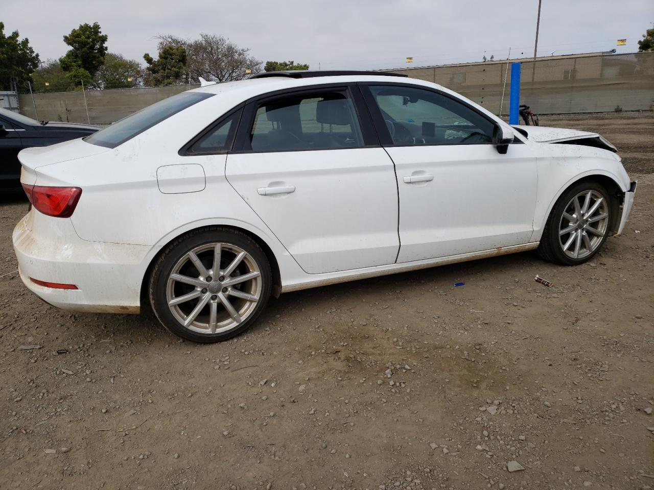 Изображение 3 2016 AUDI A3 PREMIUM 2016 с VIN WAUA7GFF4G1117232