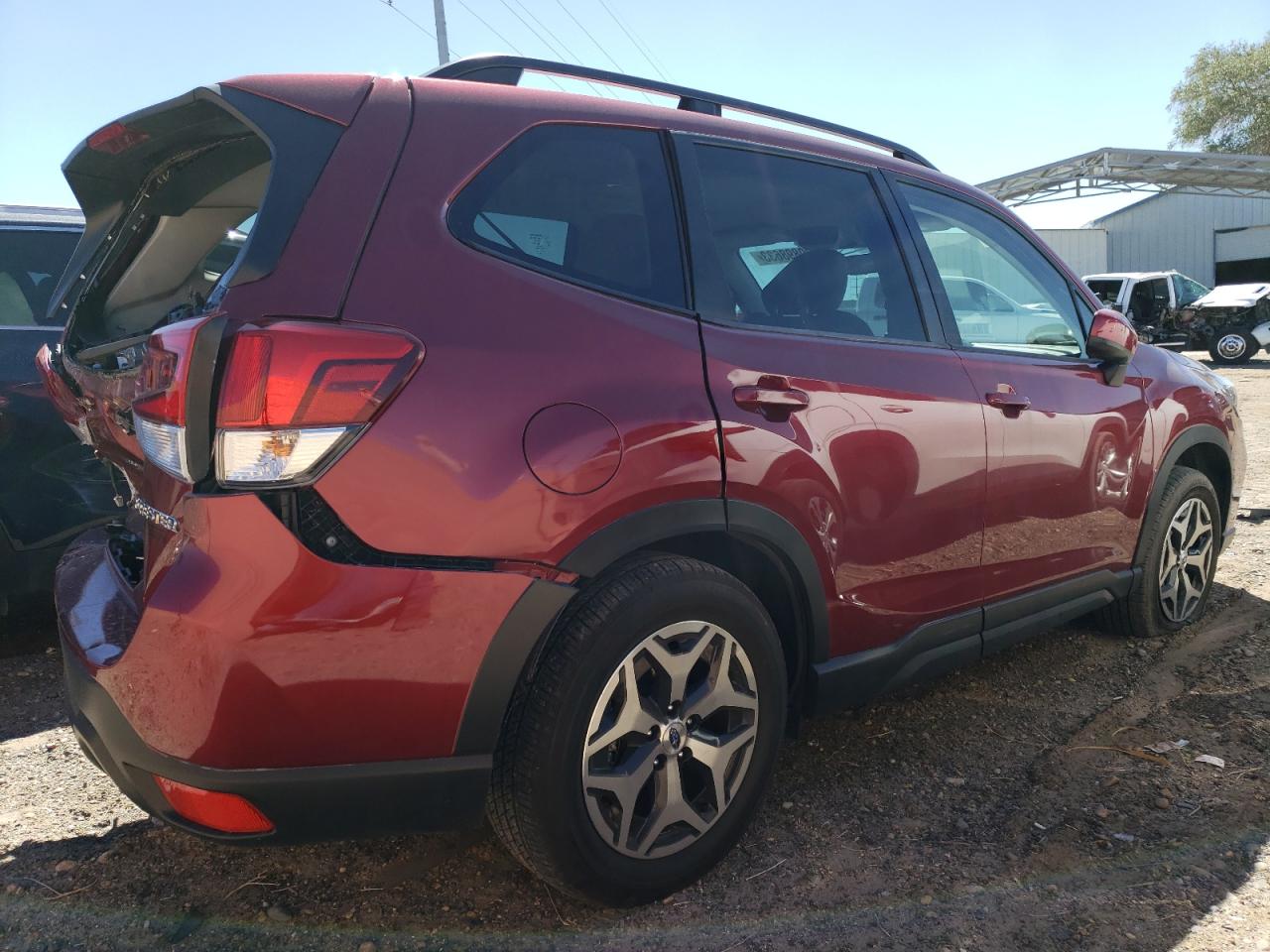 Obraz 3 z 2021 SUBARU FORESTER PREMIUM 2021 z VIN JF2SKAJC1MH486280
