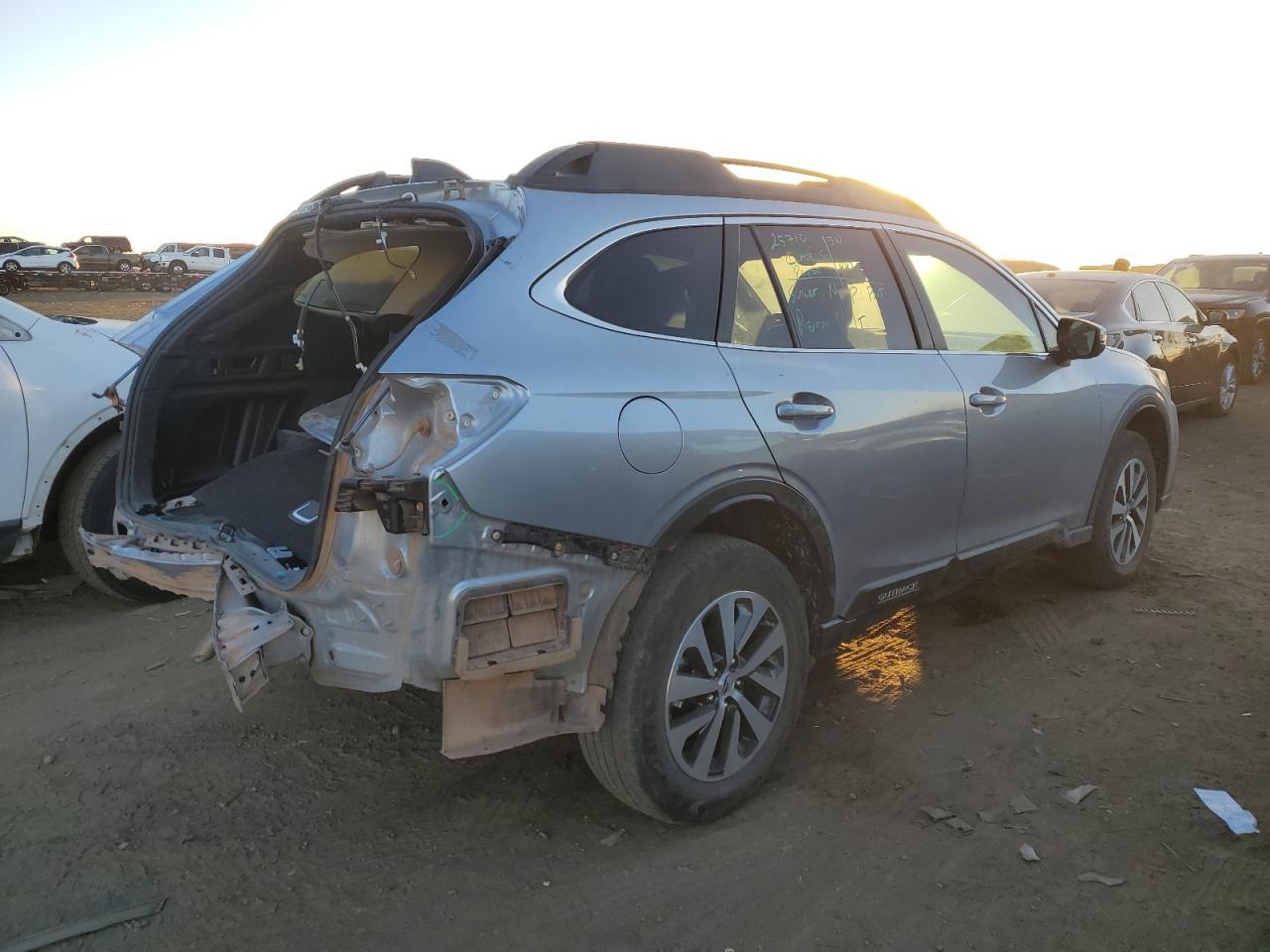 Obraz 3 z 2020 SUBARU OUTBACK PREMIUM 2020 z VIN 4S4BTACC4L3260797