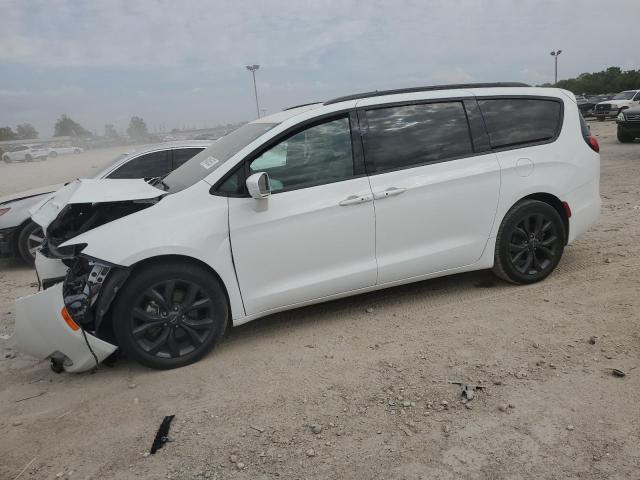 Изображение 1 2019 CHRYSLER PACIFICA TOURING L 2019 с VIN 2C4RC1BG9KR609756