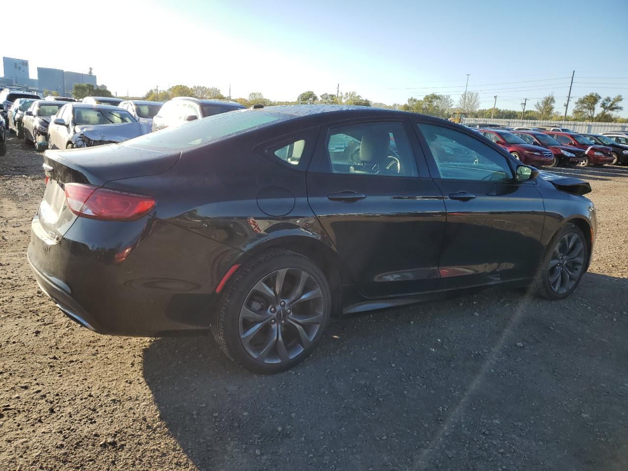 Изображение 3 2015 CHRYSLER 200 S 2015 с VIN 1C3CCCDG0FN530482